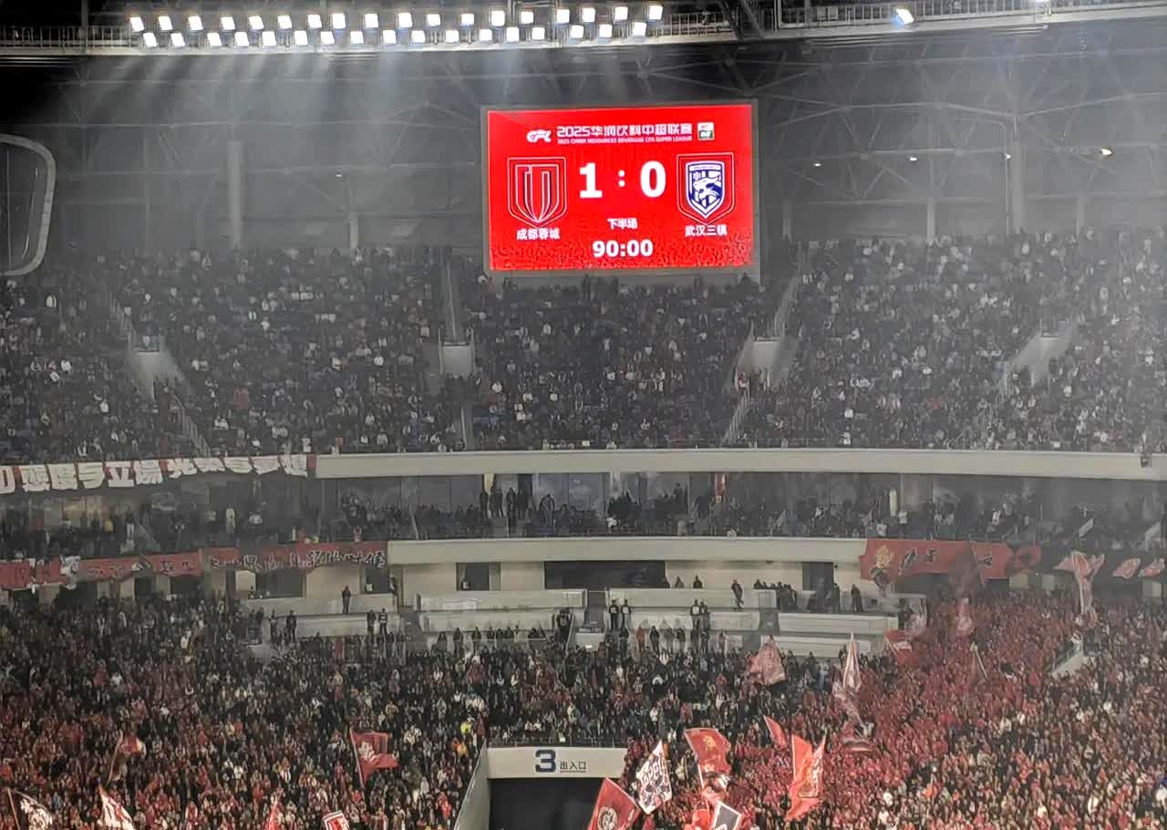 武汉三镇发布备战花絮，今晚门线救险，法国杯任务艰巨，身体对抗强度拉满 -多宝娱乐