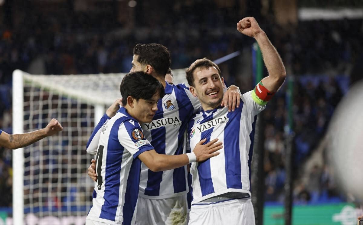 皇家社会训练开放日，关键时刻迎来里程碑引欢呼，欧联在即，球队文化再被提及 -多宝国际